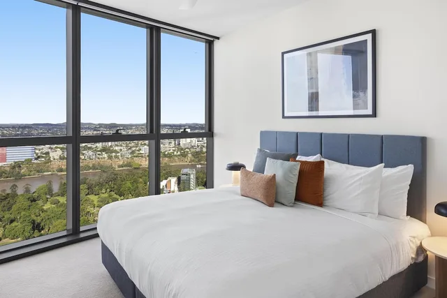 جناح بسريرين كوين بإطلالة على النهر بـ3 غرف نوم، Avani Living Queens Wharf Residences 1/10