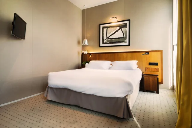 غرفة ثلاثية بسرير مزدوج، Hotel Chateaudun Opera 1/1