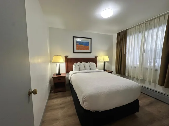 جناح بسرير كوين بغرفة نوم واحدة، Charlottetown Inn & Conference Centre 2/2