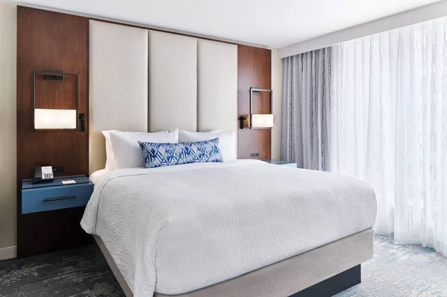 Suite, King Bed, Terrace View, Sofa, Residence Inn Washington Downtown Convention Center 3/6