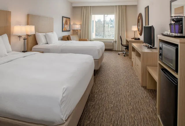 Room, 2 Queen Beds, Sofa, Accessible, DoubleTree by Hilton Olympia Downtown Capitol District 5/10