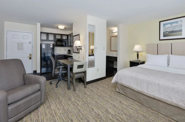جناح استوديو بسرير مزدوج، Candlewood Suites Dallas Market Cntr-Love Field 2/5