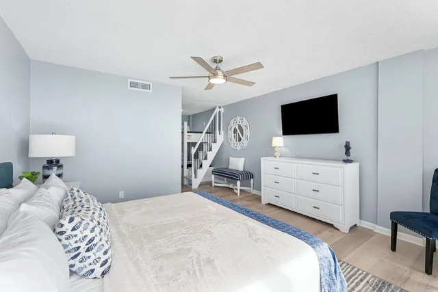 2 Bedrooms, Condo, 2 Double Beds, King Bed, Bunk Bed, Beach Front, 2 Bathrooms, Sandpiper Beacon Beach Resort 2/6