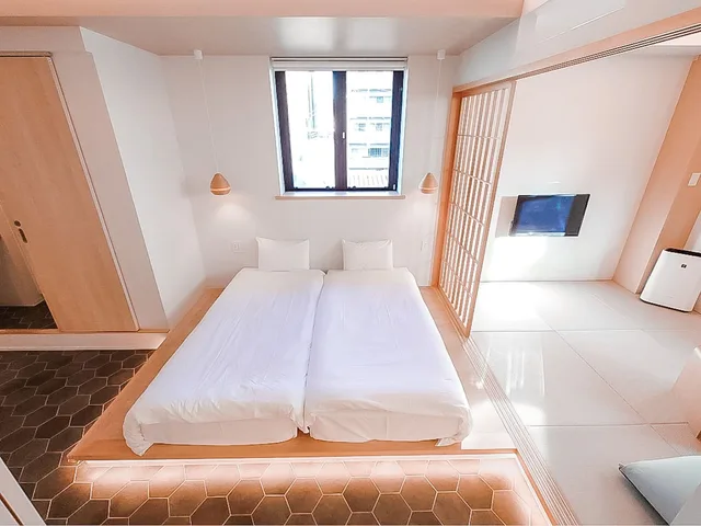 غرفة سوبيريور بسريرين منفصلين وفرشتي فوتون بحوض استحمام، Hotel Imagine Kyoto 1/10