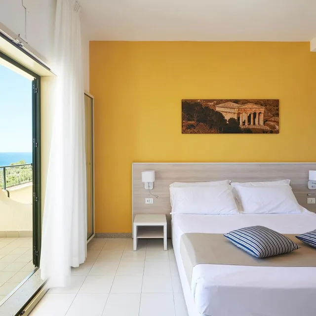 غرفة مزدوجة سوبيريور بإطلالة على البحر، CDSHotels Terrasini 2/6