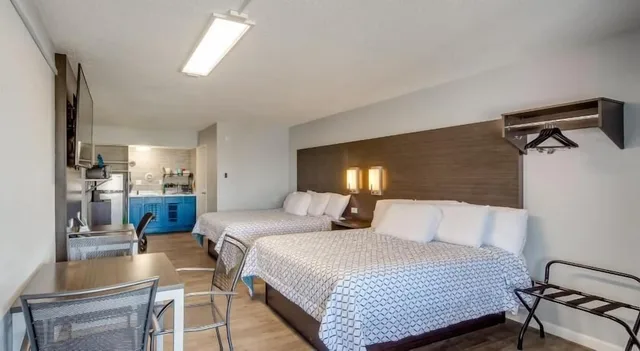 غرفة بسريرين كوين بمطبخ صغير، Envi Boutique Hotel 7/10