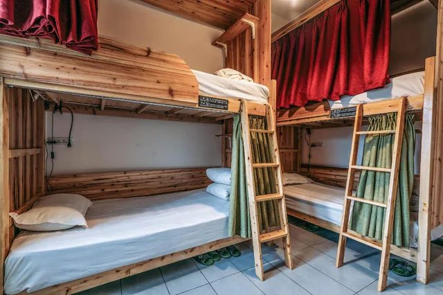 Private, Mixed Dorm, 4 Beds, 4 Bunk Beds، Chengdu Flipflop Hostel 1/1