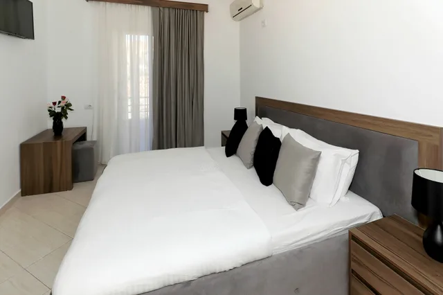 غرفة قياسية بسرير مزدوج، VILLA DOKA 2/8