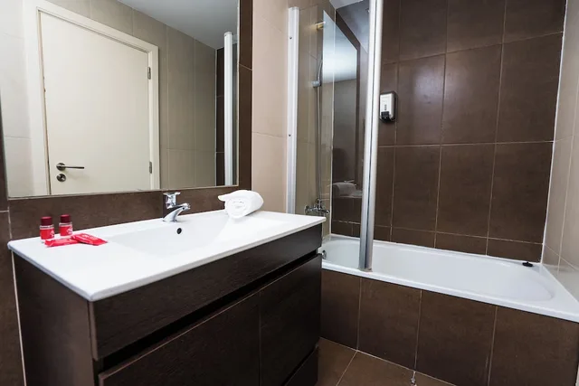 غرفة قياسية بسرير مزدوج، Lisbon Arsenal Suites 8/10