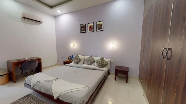 Private, Deluxe, Double Bed، Zostel Jaipur 1/3