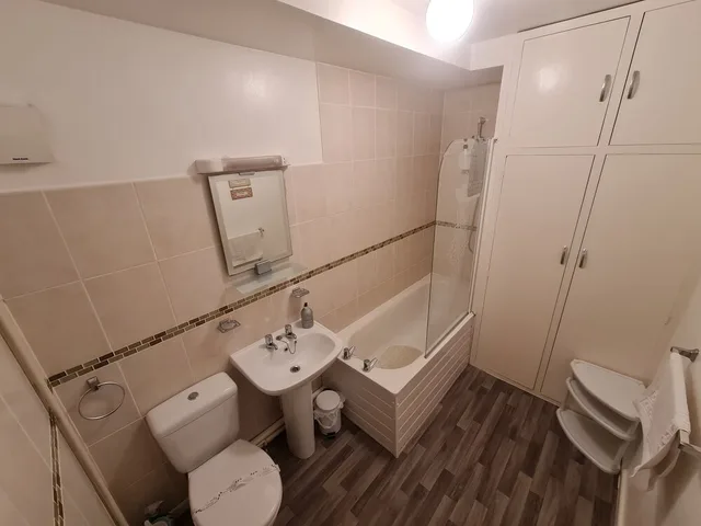 شقة بسرير مزدوج وسريرين منفصلين بغرفتي نوم، Parterre Holiday Apartments 5/6