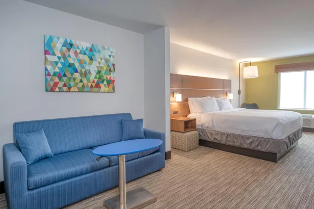 جناح بسرير كينج مع أريكة، Holiday Inn Express Suites Thornburg S Fredericksburg 4/5