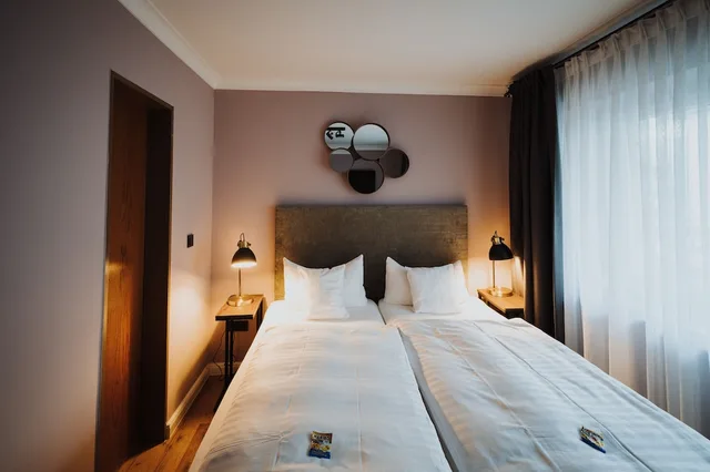 Room, Double Bed, Antik-Hotel Eichenhof 1/3