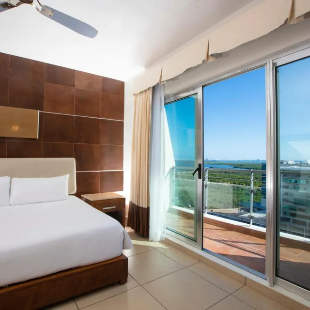 Beach, Standard، Krystal Urban Cancun 3/8