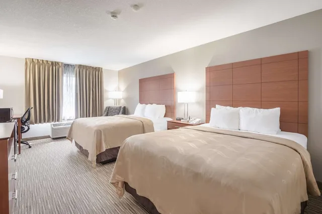 Room, 2 Queen Beds, Quality Inn & Suites Lodi I-90 1/4