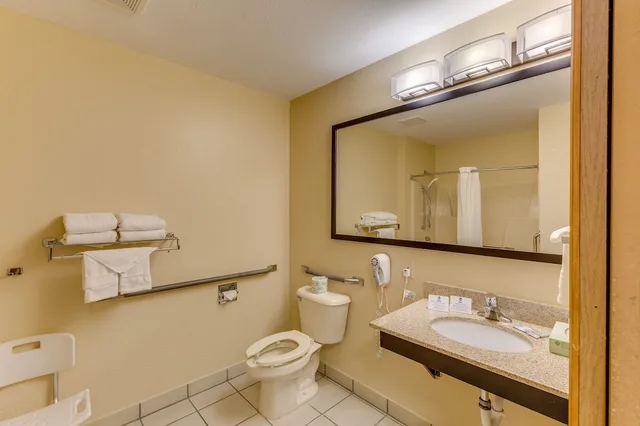 جناح بسرير كينج وسريرين كوين لذوي الإعاقة، Best Western Lakewinds 10/10