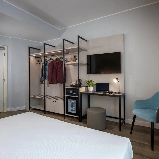 غرفة قياسية بسرير كينج، iH Hotels Milano Centrale 6/10