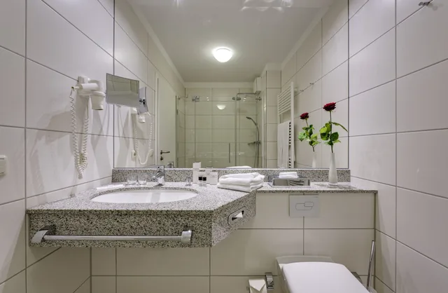 Premium, 1 Double and 1 Single Bed, Sea View, Balcony, Aquamarin Hotel and Spa 1/1