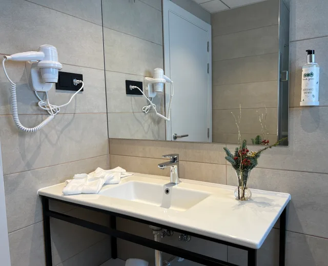 Classic, Double Bed, Obal Urban Hotel 3/3