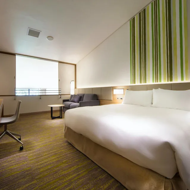 جناح بسرير كينج بشرفة بغرفة نوم واحدة، ANA Holiday Inn Resort Shinano-omachi Kuroyon 1/3