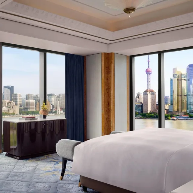 Bund, Panoramic, with View، The St. Regis Shanghai on the Bund 1/6