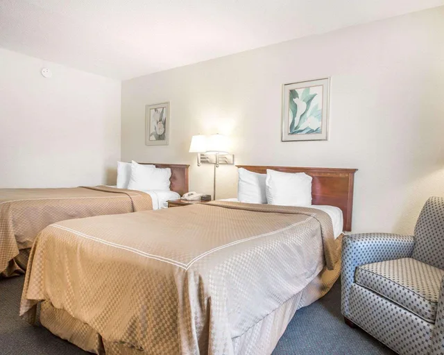غرفة بسريرين مزدوجين للمدخنين، Quality Inn & Suites Thompson 2/3