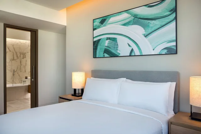 3 Bedrooms, Apartment, King Bed, DoubleTree by Hilton Abu Dhabi Yas Island Residences 1/3