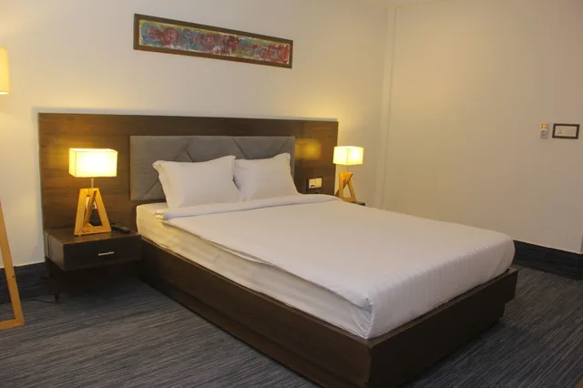 غرفة بريميوم بسرير كينج، HOTEL ZAKARIA INTERNATIONAL 2/9