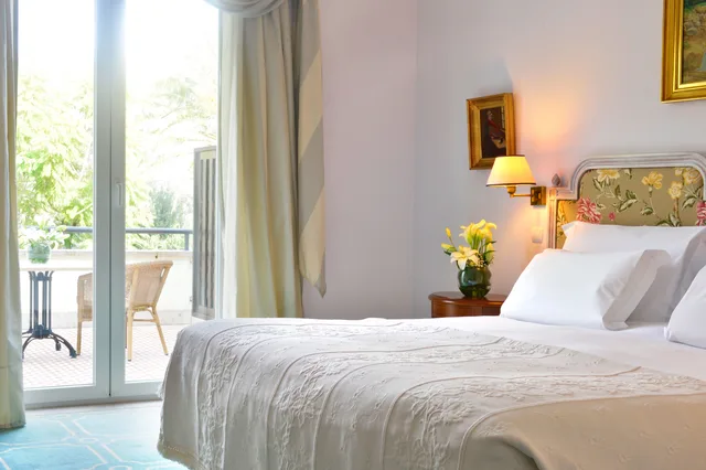 غرفة بسرير مزدوج أو سريرين منفصلين بإطلالة على الحديقة، Pestana Palace Lisboa 1/3