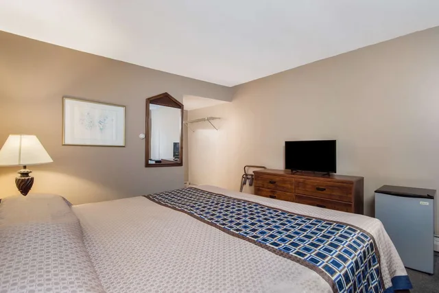 غرفة بسريرين مزدوجين للمدخنين، KNIGHTS INN AMSTERDAM 4/6