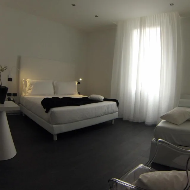 غرفة تنفيذية عائلية، Metropolitan Hotel 1/9