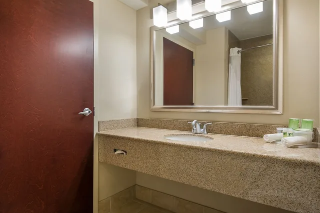 Standard, 2 Queen Beds, Extra Floor Space، Holiday Inn Express Haskell-Wayne Area 4/4