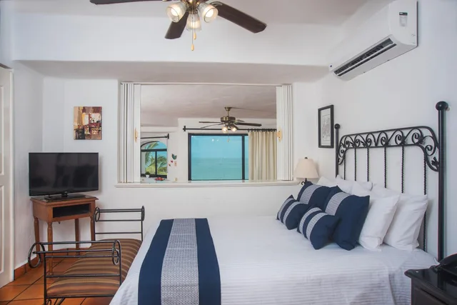 2 Bedrooms, Apartment, Ocean Front، One Beach Street Puerto Vallarta 1/4