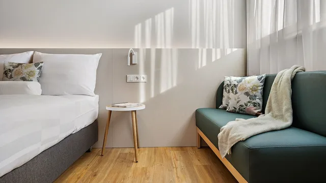 جناح عائلي بسرير كينج وسريرين منفصلين، Hey Lou Hotel Karlsruhe Messe 4/7