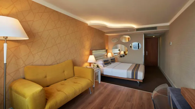 Executive, Street View، Richmond Hotel 6/10