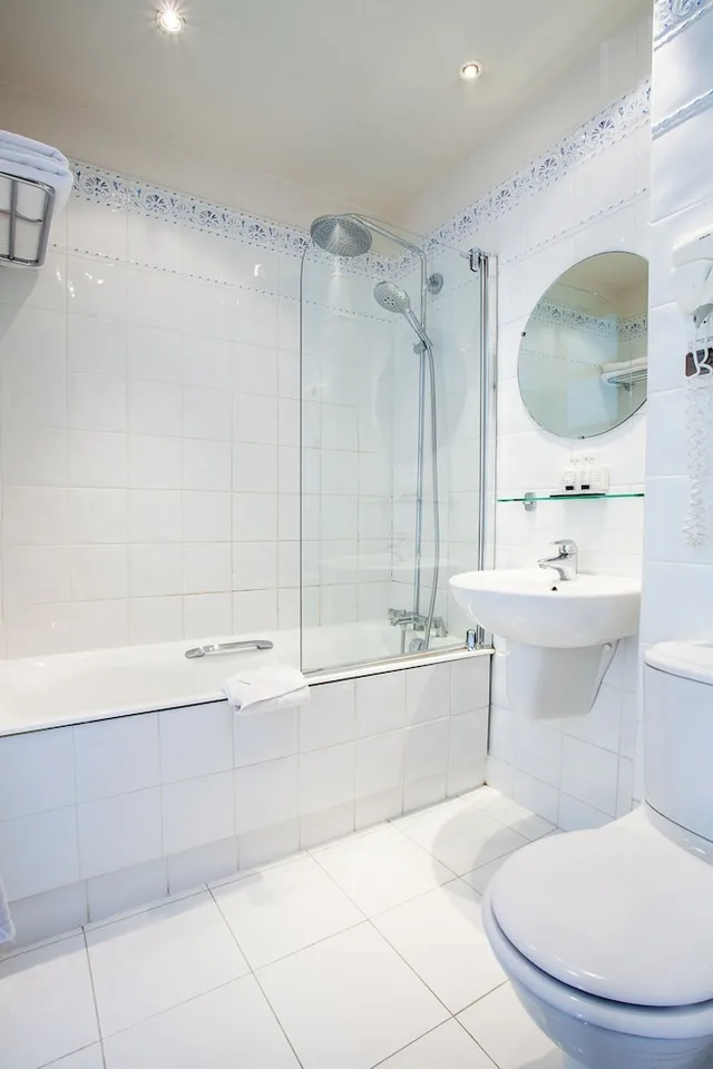 Superior, King Bed, HOTEL ATLANTIS SAINT GERMAIN DES PRES 5/6