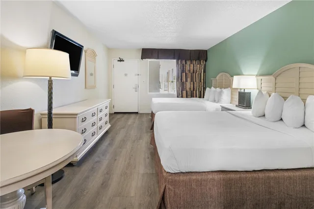 Room, 2 Queen Beds, Best Western Gateway to the Keys 3/4