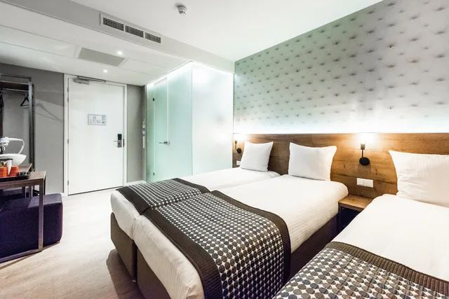 غرفة قياسية ثلاثية، Melrose Hotel 1/5