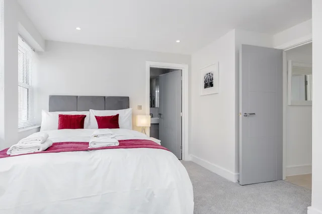 شقة بسرير كينج بغرفتي نوم، Roomspace Apartments -Walpole Court 2/10