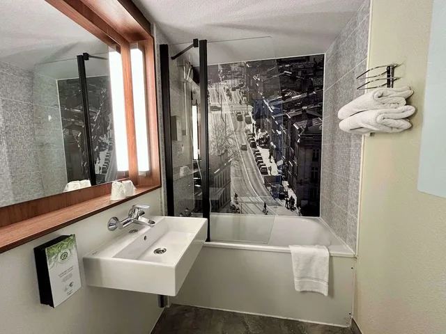 غرفة قياسية بسرير كوين، Campanile NATURE - Bordeaux Lac 7/7
