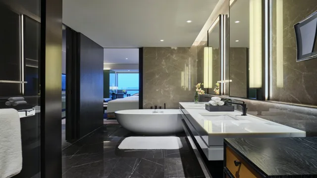 Junior Suite, King Bed, Garden View, Intercontinental Xi an North 2/4
