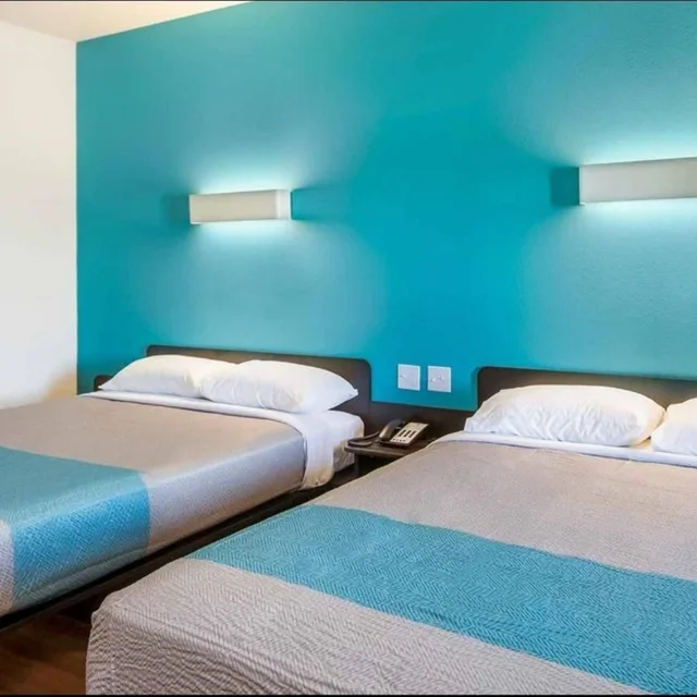 2 Queen Beds - Mobil Access Tub Smk Micfridg، Motel6 Channelview, TX 4/10