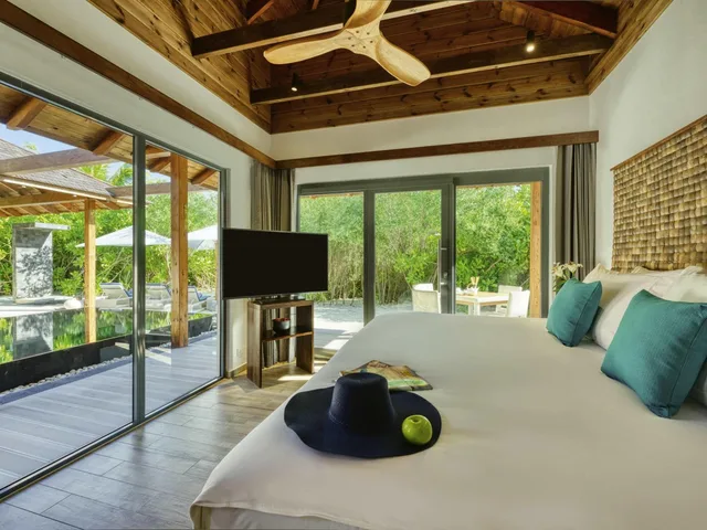 4 Bedrooms, Beach Pool Residence، Kuredhivaru Resort and Spa Maldives 2/3