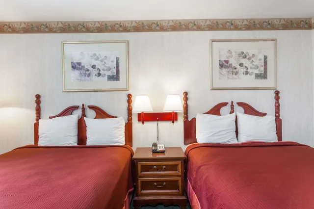غرفة قياسية بسريرين كوين، Travelodge by Wyndham Great Barrington Berkshires 3/7