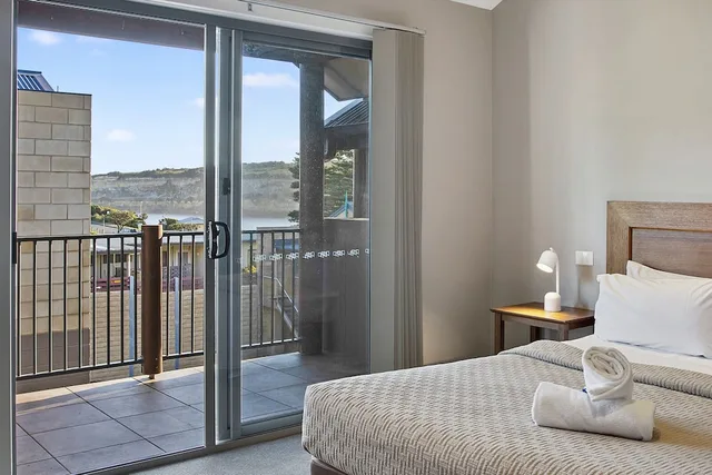 2 Bedrooms, Apartment, 2 Queen Beds, Two Story، Sea Foam Villas 1/2