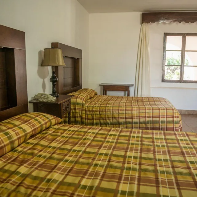 غرفة بسريرين منفصلين بإطلالة على المسبح، Hotel Playa De Cortes 5/10