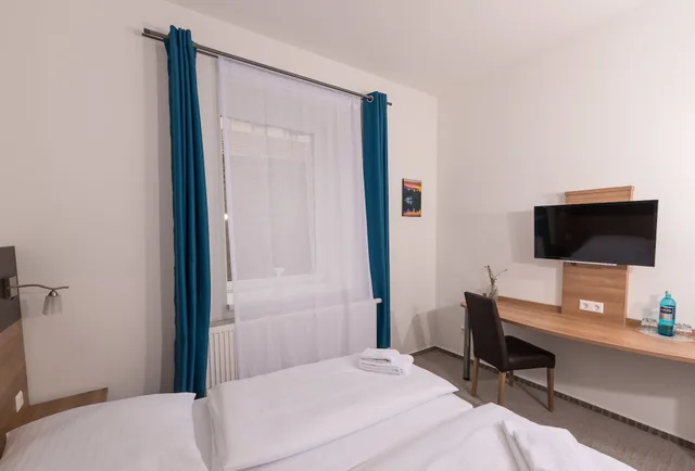 غرفة قياسية بسرير مزدوج، Boutique Hotel Kronenstuben 3/5