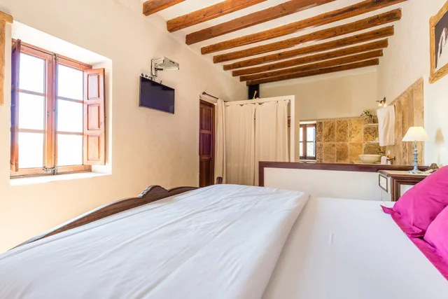 غرفة سوبيريور بسرير كوين، Agroturismo Can Pere Sord 1/10