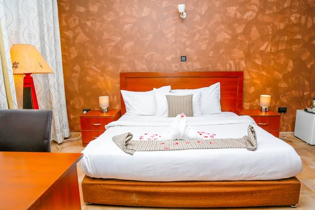 غرفة تنفيذية بسرير كوين، Midindi Hotel 2/4