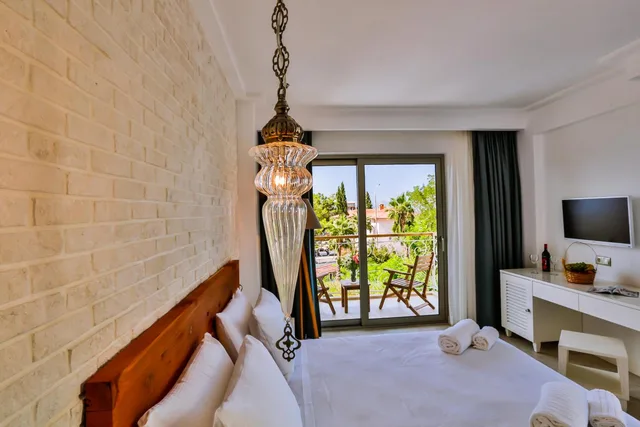 غرفة ديلوكس بسرير مزدوج بإطلالة على البحر بشرفة، Arnna Hotel 6/10